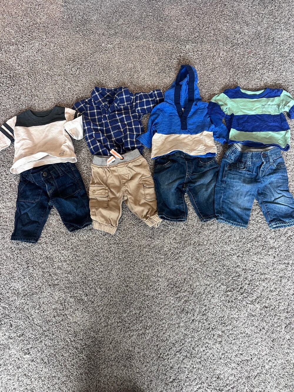 Baby Boys Size 0-3 Months 4-Outfit Wardrobe Lot (Baby Gap, Old Navy, Carter's)